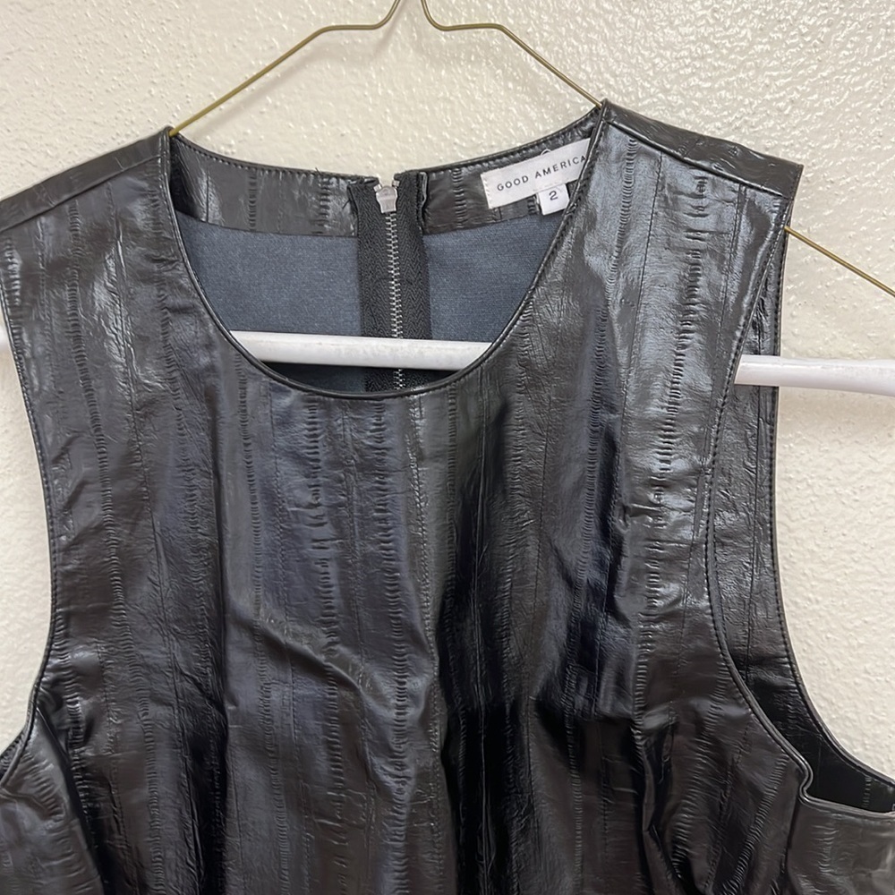 Good American Size 3 Black Grunge Biker Faux Eel Leather Back Zip Vest - Picture 2 of 7